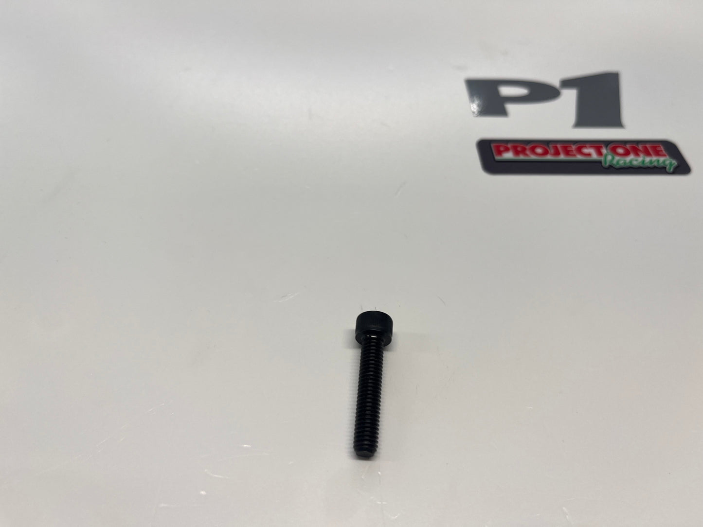 BEARING CARRIER TOP PINCH BOLT 900-950 - P147