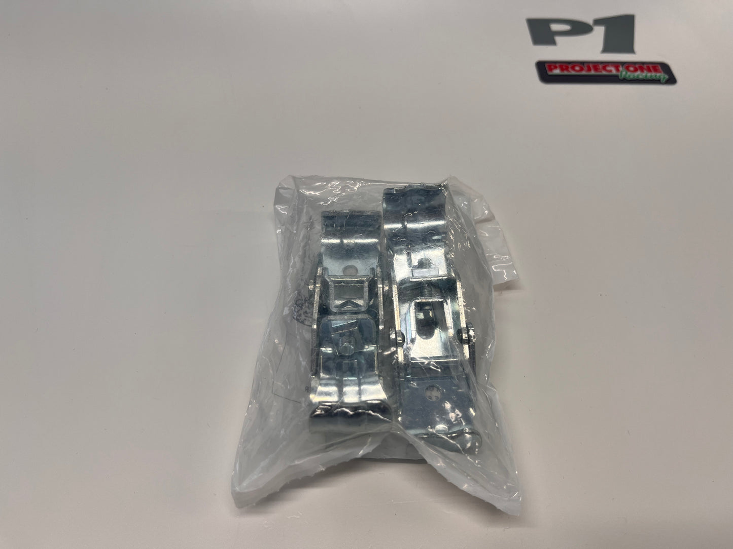 FRONT D BAR CLIPS - P164